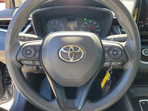 Used 2024 Toyota Corolla LE image 18