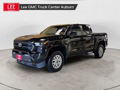 Used 2024 Toyota Tacoma SR5 AWD/4WD image 1