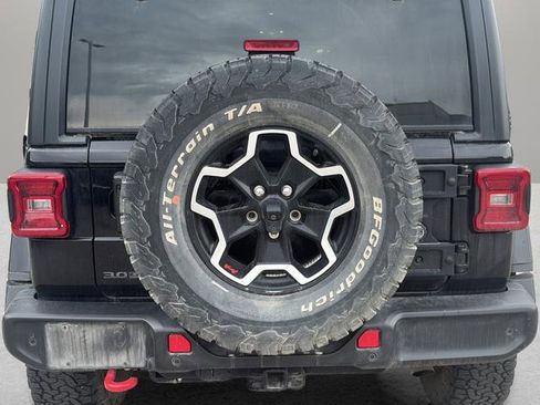 Used 2023 Jeep Wrangler Unlimited Rubicon AWD/4WD image 16