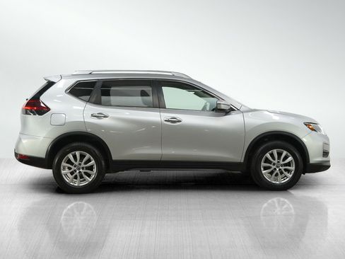 Used 2019 Nissan Rogue SV AWD/4WD image 6