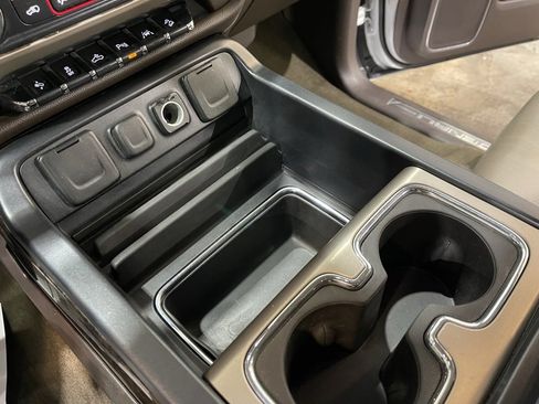 Used 2016 GMC Sierra 1500 Denali image 22