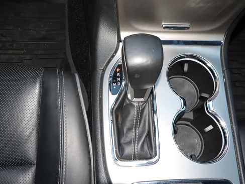 Used 2021 Jeep Grand Cherokee Overland image 24