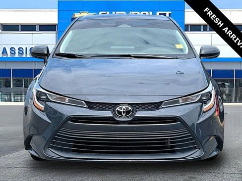 Used 2024 Toyota Corolla LE FWD image 2