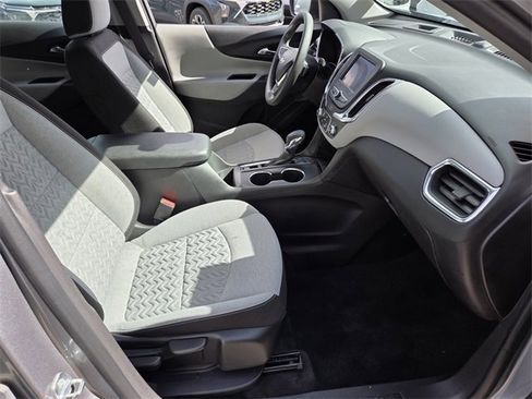 Certified 2023 Chevrolet Equinox LS w/ Driver Confidence II Package image 15