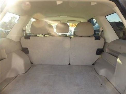 Used 2011 Ford Escape XLT image 18