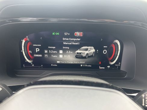 New 2026 Nissan Pathfinder Platinum FWD image 11