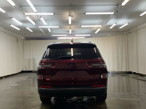 New 2025 Jeep Grand Cherokee L Limited image 7