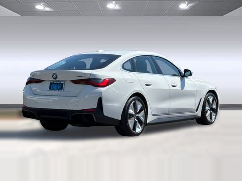 Used 2024 BMW i4 eDrive35 w/ Premium Package RWD image 9
