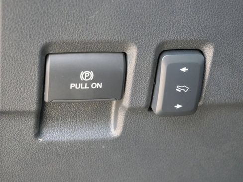 Used 2023 Ford F250 Lariat w/ Lariat Ultimate Package AWD/4WD image 44