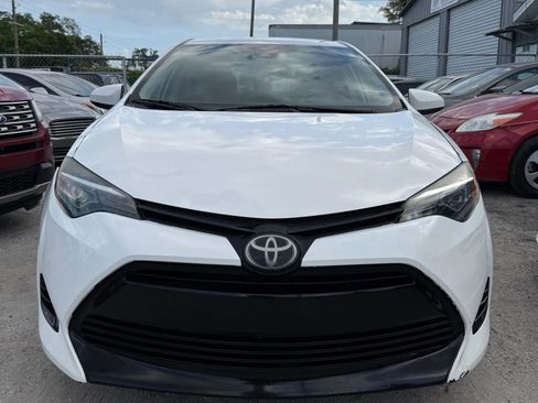 Used 2017 Toyota Corolla LE image 3