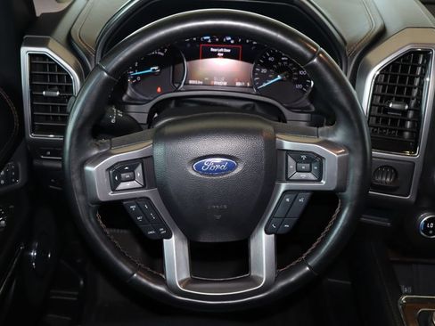 Used 2021 Ford Expedition Platinum AWD/4WD image 19