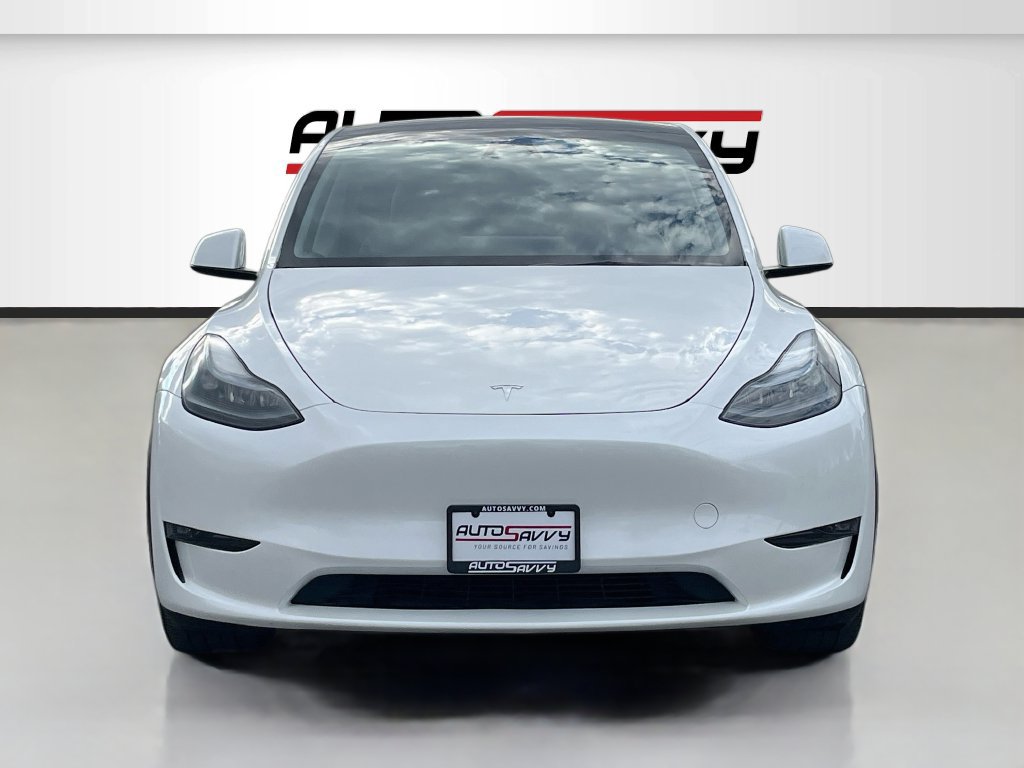 Used 2025 Tesla Model Y Long Range AWD/4WD image 2