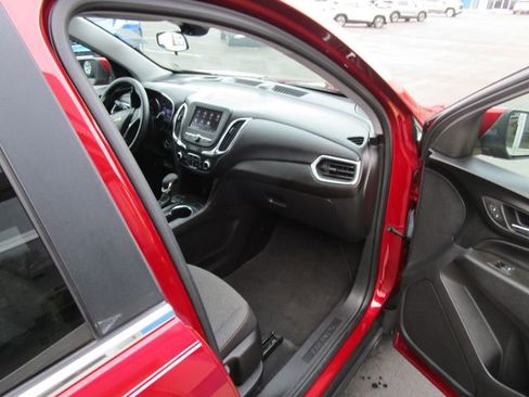 Used 2023 Chevrolet Equinox LT AWD/4WD image 29