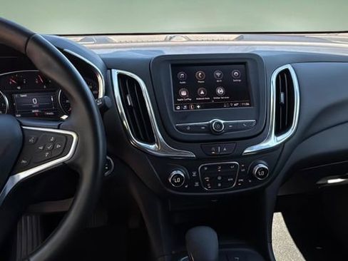 Used 2023 Chevrolet Equinox LT image 12