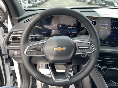 New 2026 Chevrolet Traverse LT w/ LPO, Floor Liner Package image 16