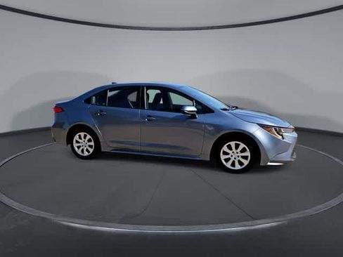 Used 2024 Toyota Corolla LE FWD image 9