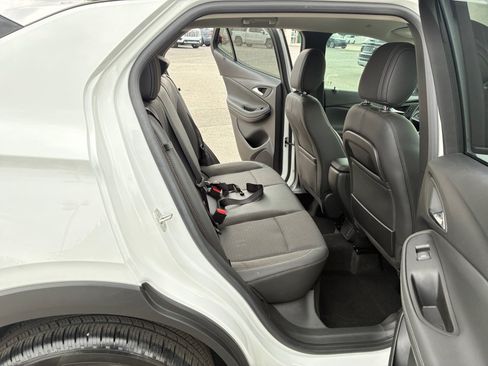 Used 2023 Buick Encore GX Preferred w/ Cold Weather Comfort Package AWD/4WD image 33
