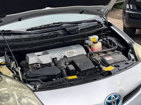 Used 2013 Toyota Prius Two FWD image 12