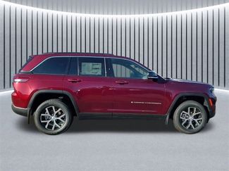 New 2025 Jeep Grand Cherokee Limited w/ MOPAR Finishing Package video 2