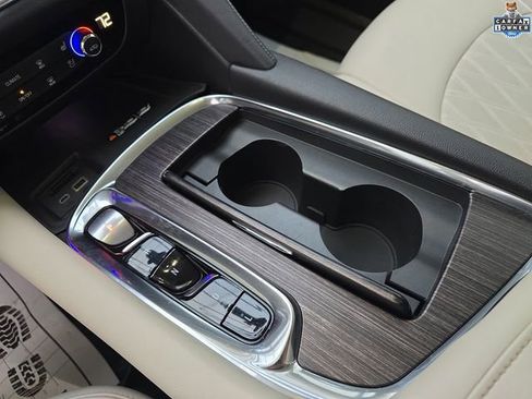 Used 2023 Buick Enclave Avenir w/ Avenir Technology Package image 23