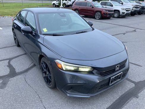 Used 2022 Honda Civic Sport image 1
