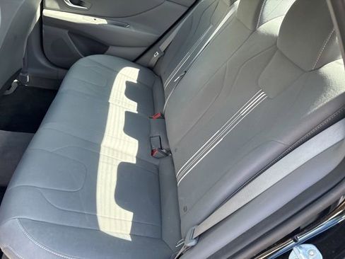 Used 2023 Hyundai Elantra SEL w/ Convenience Package FWD image 10