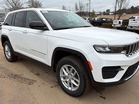 New 2026 Jeep Grand Cherokee Laredo X image 5