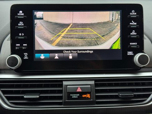 Used 2018 Honda Accord Sport image 25
