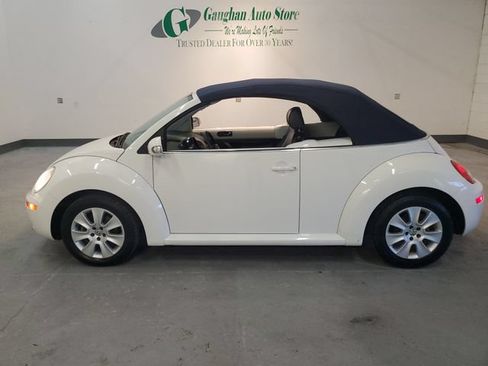 Used 2009 Volkswagen Beetle S FWD image 5