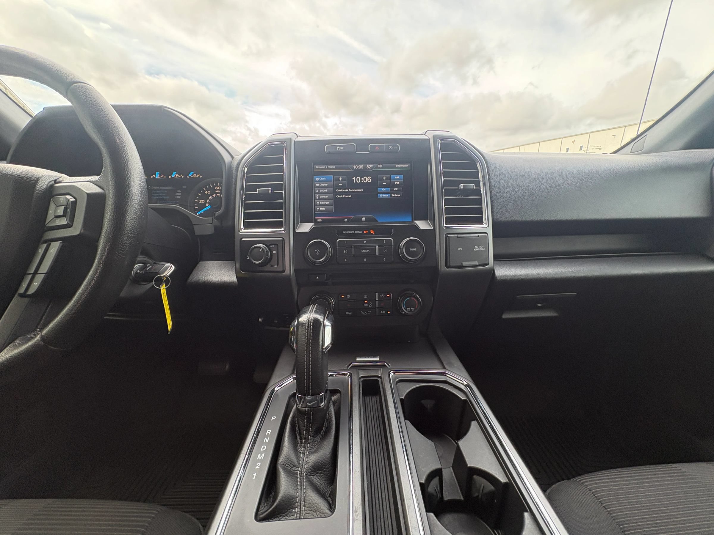 Used 2015 Ford F150 XLT w/ Equipment Group 302A Luxury RWD image 12