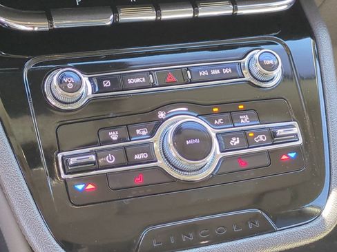 Used 2022 Lincoln Corsair Grand Touring AWD/4WD image 26