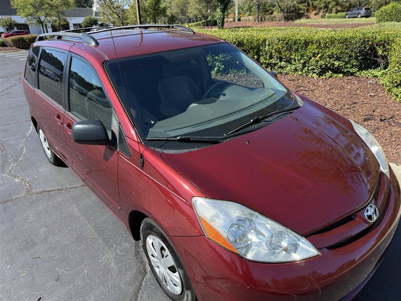 Used 2007 Toyota Sienna CE FWD image 9