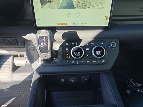 Certified 2024 Land Rover Defender 110 V8 image 29