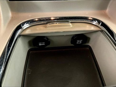 Used 2019 Dodge Grand Caravan SXT image 34