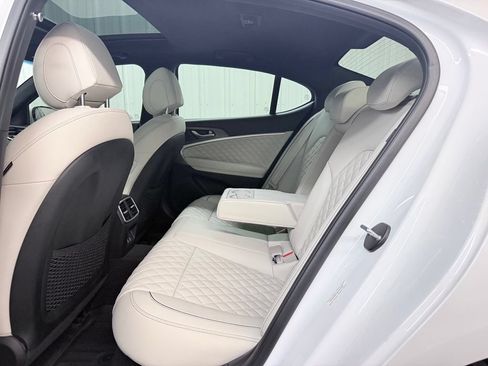 Used 2025 Genesis G70 3.3T Advanced w/ Sport Prestige Package RWD image 33