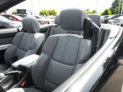 Used 2008 BMW M3 Convertible RWD image 33