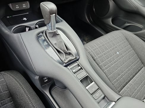 New 2026 Honda HR-V LX image 7