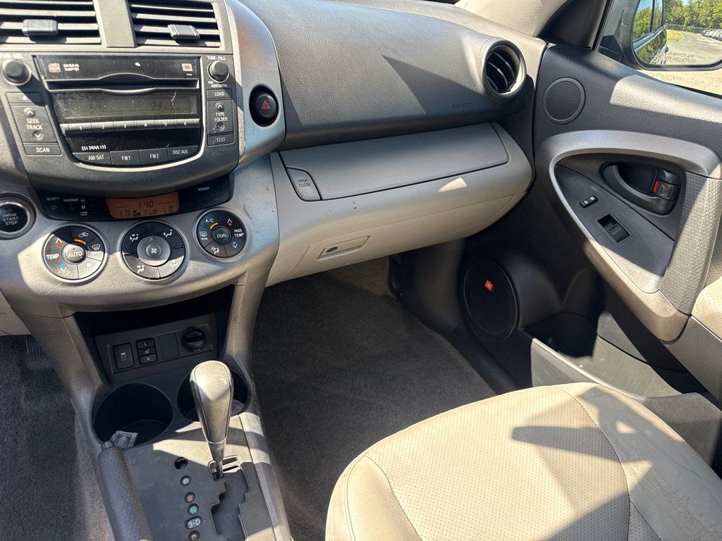 Used 2009 Toyota RAV4 Limited FWD image 14