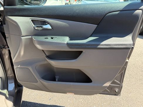 Used 2016 Honda Odyssey Touring Elite image 45