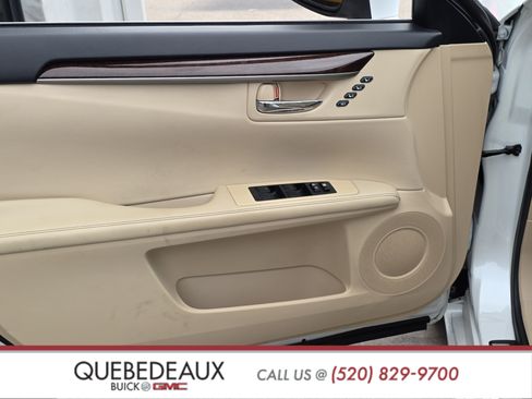 Used 2014 Lexus ES 350 w/ Luxury Package FWD image 9