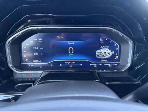 Used 2024 Chevrolet Silverado 2500 LTZ image 31