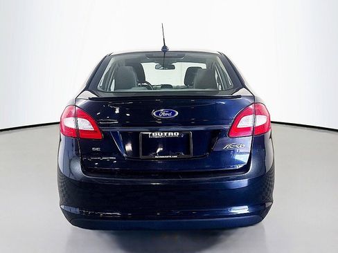 Used 2013 Ford Fiesta SE FWD image 6