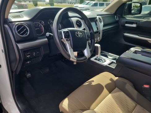Used 2014 Toyota Tundra SR5 w/ SR5 Upgrade Package AWD/4WD image 17