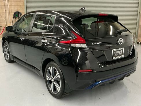 Used 2022 Nissan Leaf SV Plus image 8