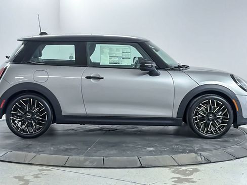 New 2026 MINI Cooper 2-Door Hardtop FWD image 8