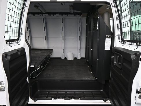 Used 2020 Chevrolet Express 2500 w/ Driver Convenience Package image 14