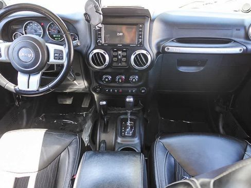 Used 2014 Jeep Wrangler Unlimited Sport AWD/4WD image 11