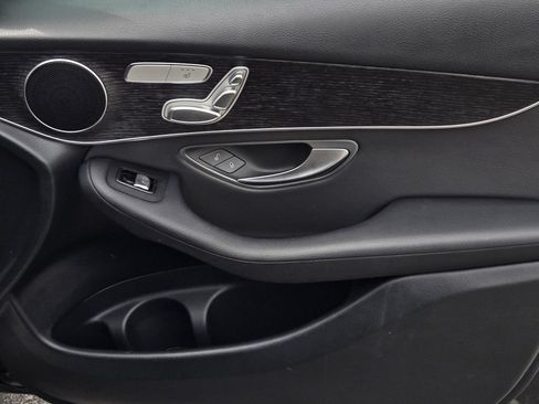Used 2021 Mercedes-Benz GLC 300 image 8