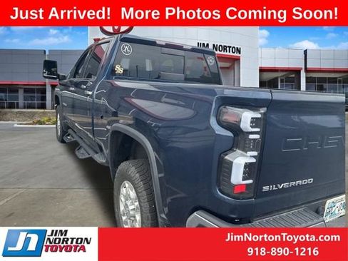 Used 2020 Chevrolet Silverado 2500 LTZ w/ LTZ Plus Package AWD/4WD image 5
