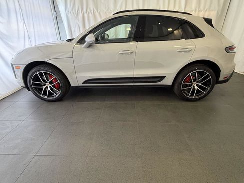 New 2026 Porsche Macan S image 2